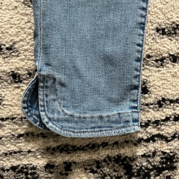 Lucky Brand Jeans - Picture 3 of 3